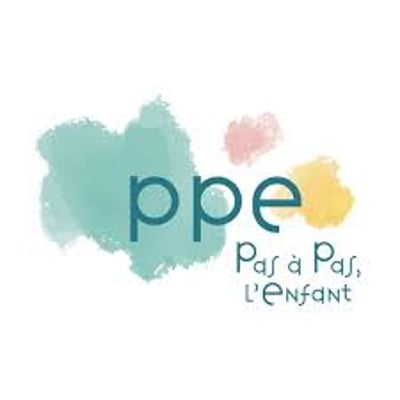Pas à pas, l'Enfant